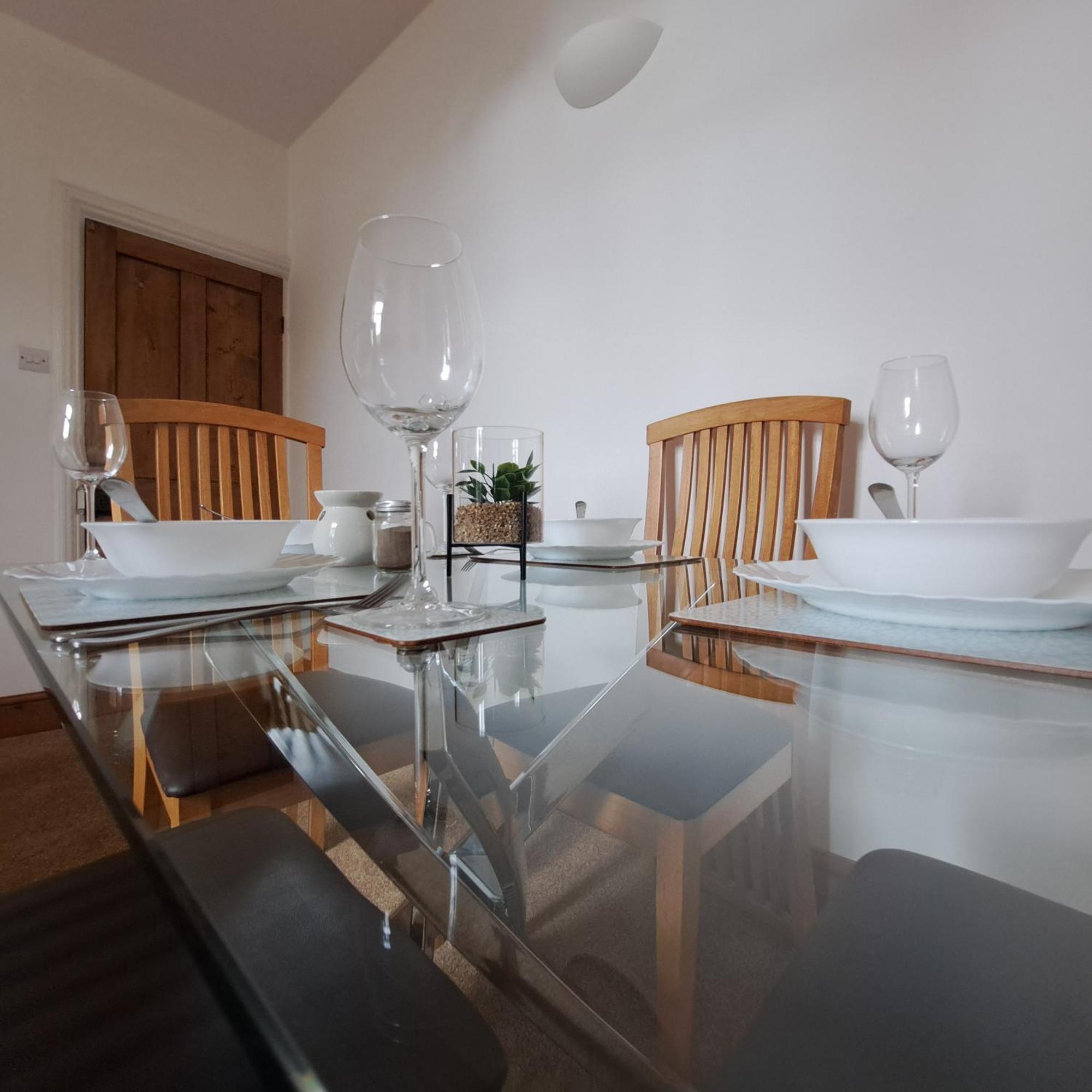 Holiday home Huge 4 Bed In The Heart Of Kettering